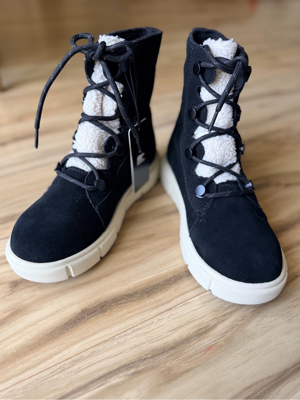 Sorel Women's NWT EXPLORER III Joan Cozy Waterproof Boots Size 7.5 - Picture 3 of 9
